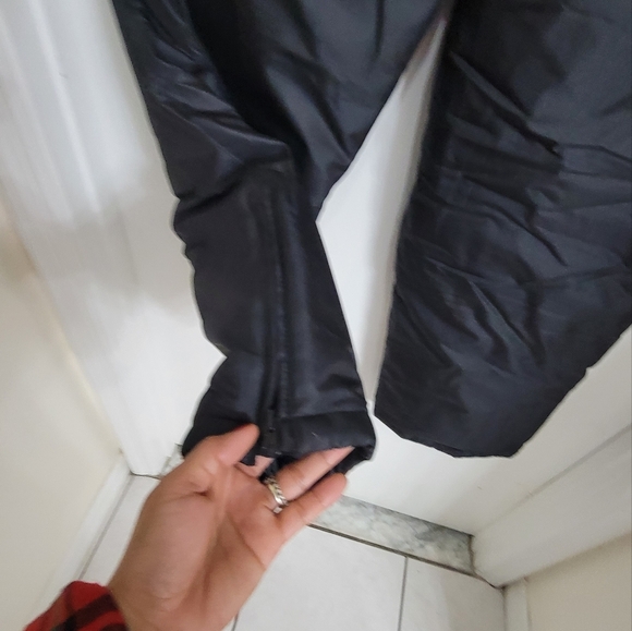 AQ explore the unknown black snow/ski pants nsulated cargo sz m - Picture 10 of 14